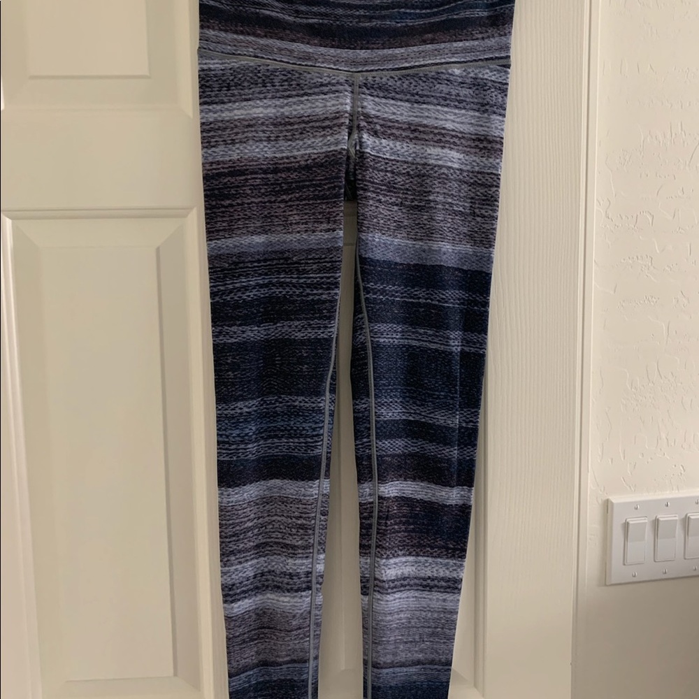 NIYAMA SOL SHADOW BAREFOOT LEGGINGS SIZE MEDIUM